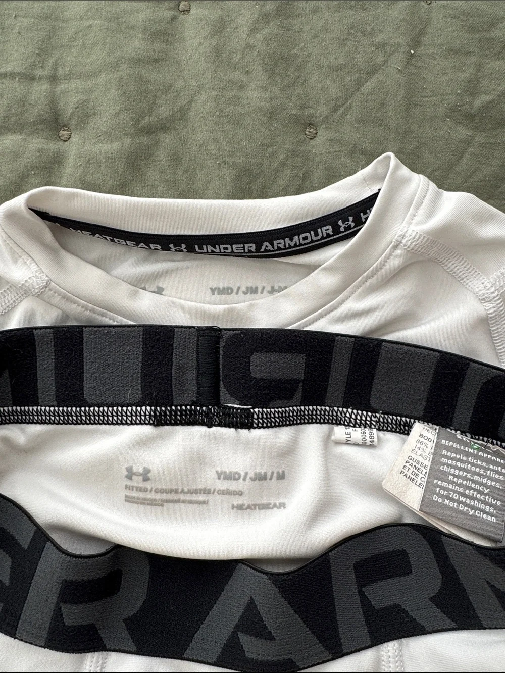 Under Armour Youth White Long Sleeve Performance base layer set